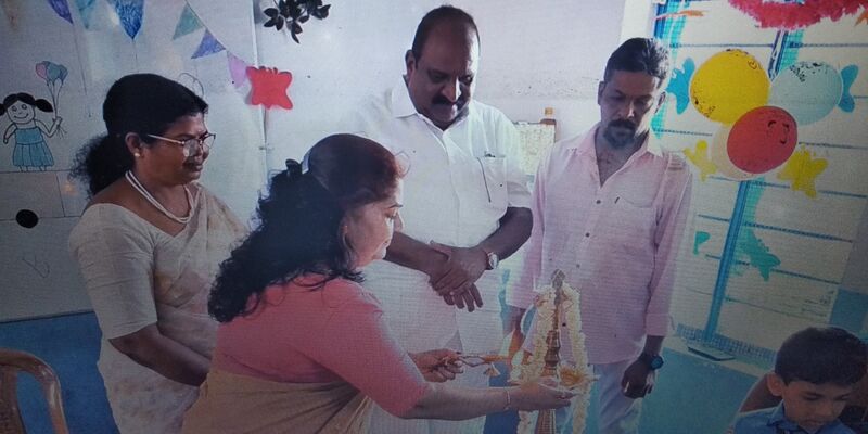 പ്രമാണം:26317 EKM Preveshanolsavam 6.jpeg