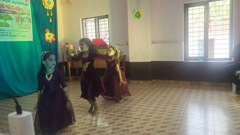 പ്രമാണം:29228 daan.jpg