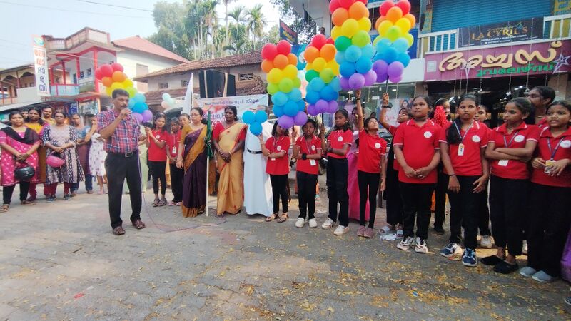 പ്രമാണം:36377 2വിളംബര ജാഥ.jpg