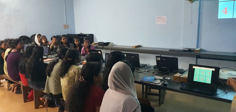 പ്രമാണം:43068- camp2.jpg