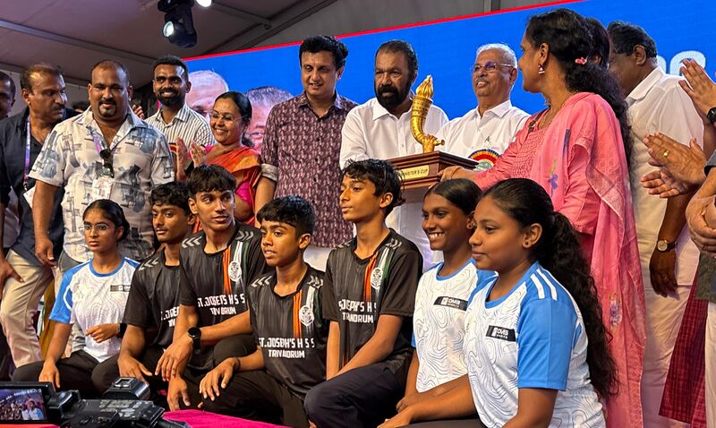 പ്രമാണം:43085 sc7.jpeg