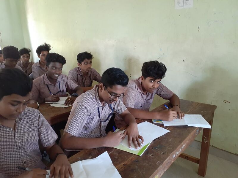 പ്രമാണം:44055 class old1.jpg