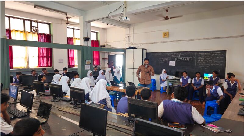 പ്രമാണം:48002-sep12-sohs areacode-2.jpg