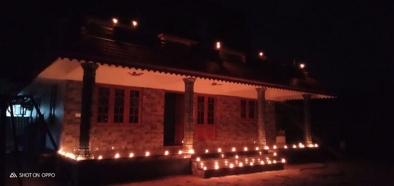 പ്രമാണം:Deepavali 34250 4.jpg