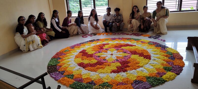 പ്രമാണം:12027 onam 2910.jpg