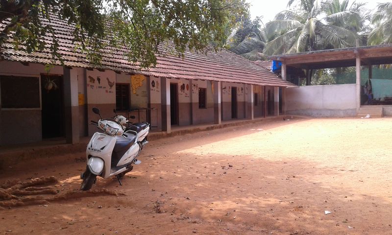 പ്രമാണം:18215-school.jpg