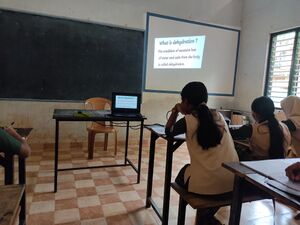 18247 PROJECTOR@CLASSROOM.jpg