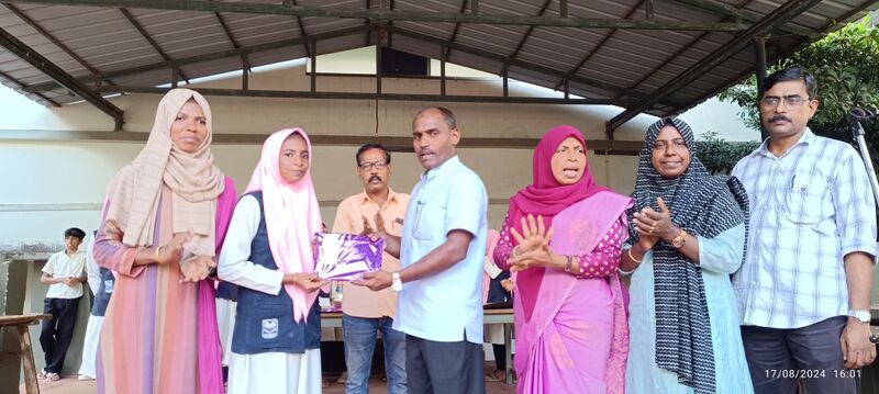 പ്രമാണം:19009-ss club prize 7.jpg