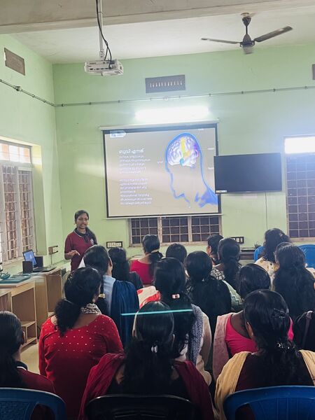 പ്രമാണം:34004-LK-AI training 2.jpg