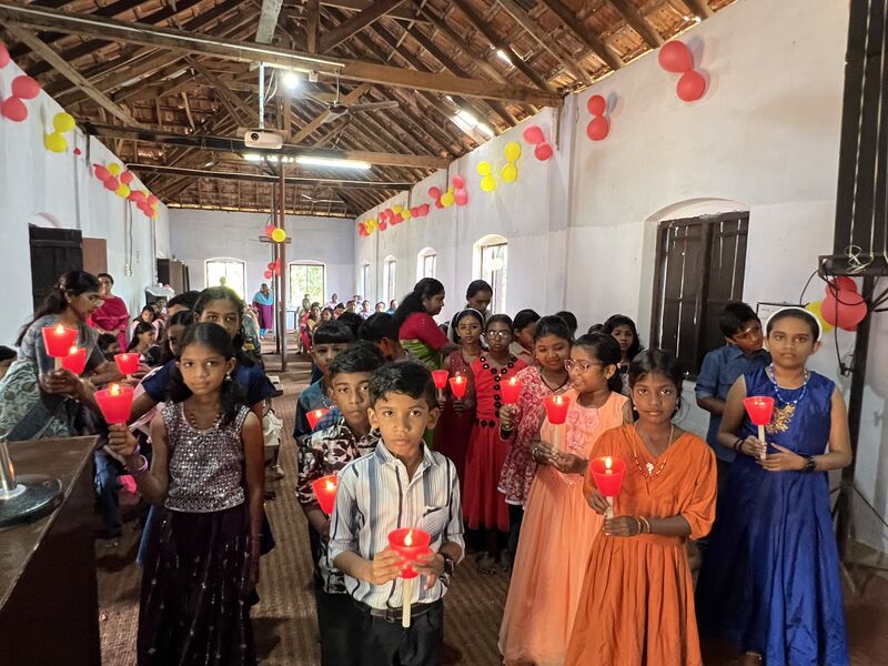 പ്രമാണം:38745-praveshanolsavam-2.jpeg