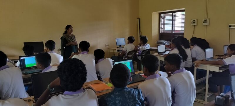 പ്രമാണം:School Camp2.jpg