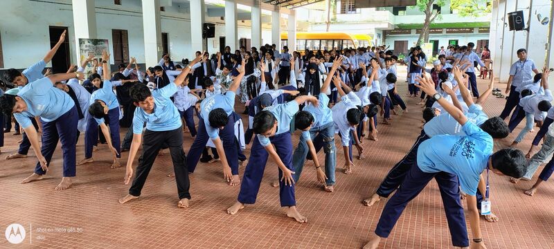 പ്രമാണം:12069 yogaday2025 2.jpg