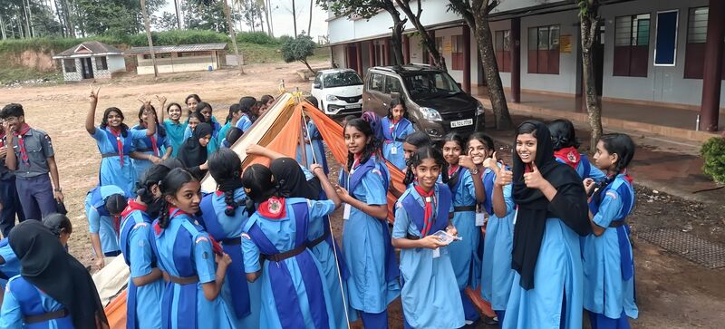 പ്രമാണം:15051 unit camp25- 3.jpg