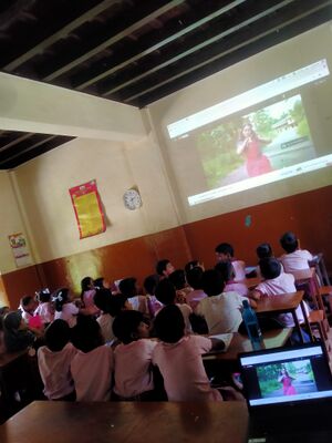 22219high tech classroom.jpg