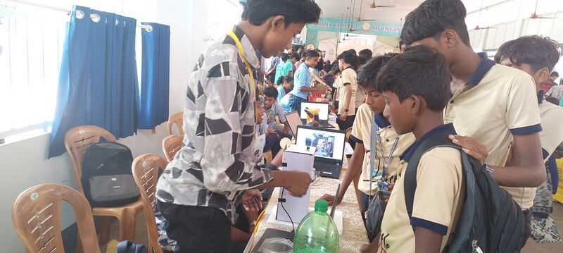 പ്രമാണം:34046 DR4.jpg