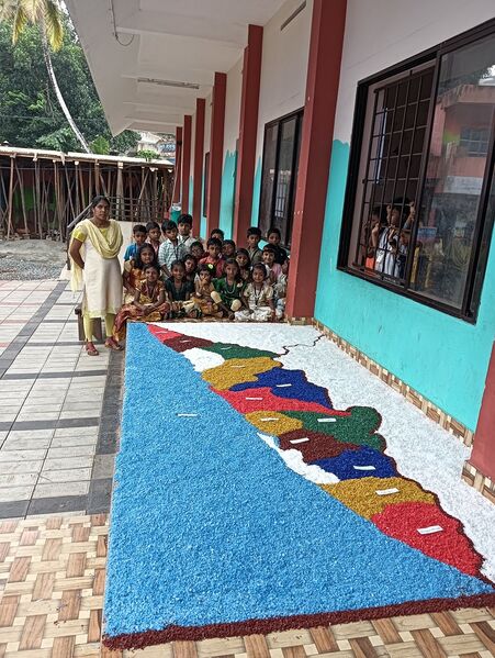 പ്രമാണം:44220 kerala2.jpg