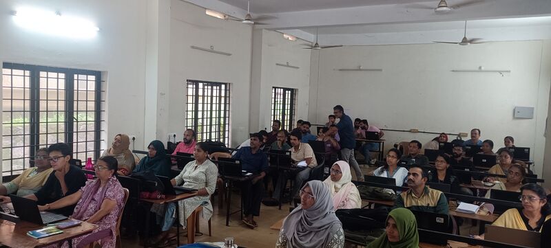 പ്രമാണം:Drcmlp tb std9 23.jpg