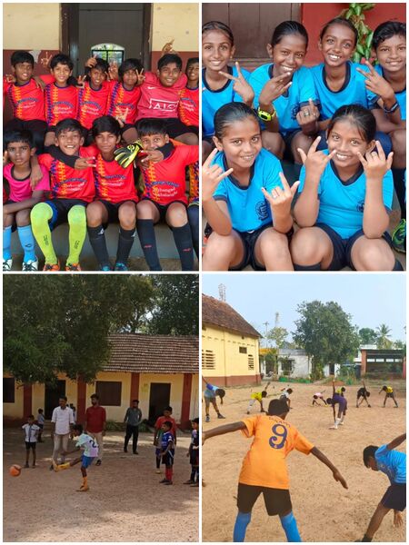 പ്രമാണം:Football coach.jpg