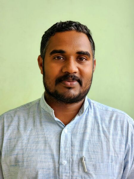 പ്രമാണം:അരുൺ 123.jpg