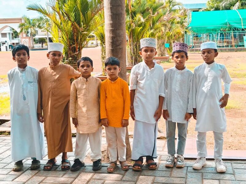 പ്രമാണം:18679 EID 2.jpg