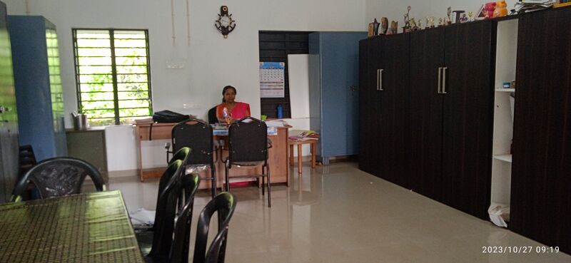 പ്രമാണം:19222 office .jpg