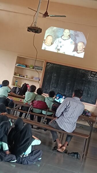 പ്രമാണം:19817 chandradinam 25 26 2.jpg