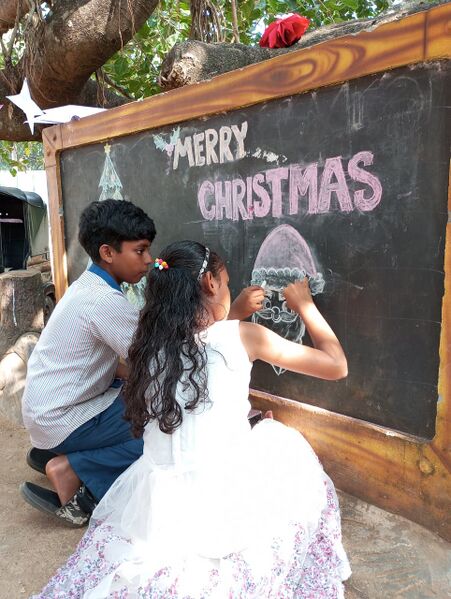 പ്രമാണം:19826 Cristmas 1.jpeg