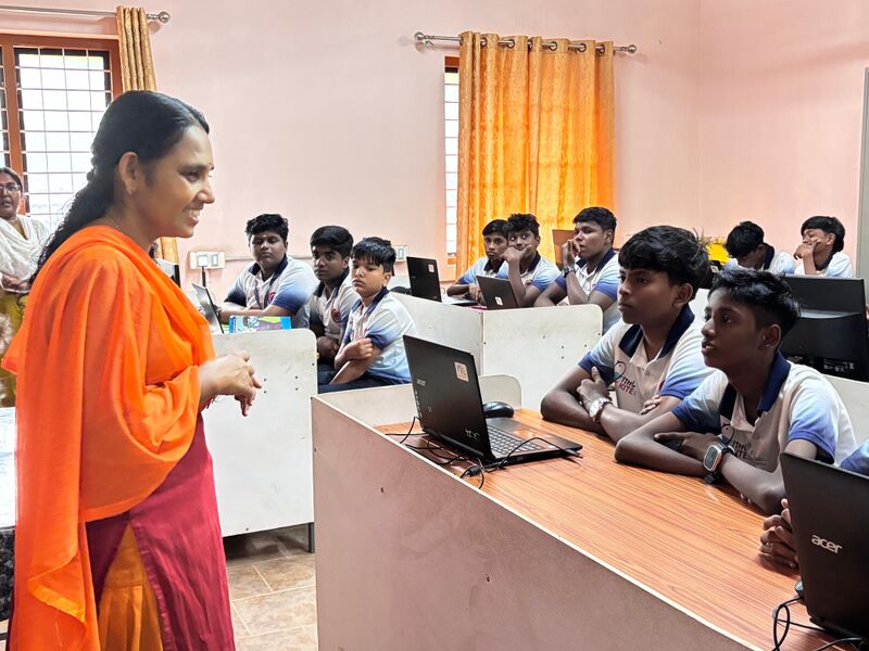 പ്രമാണം:23066-LK Camp-May 31-2025-5.jpg