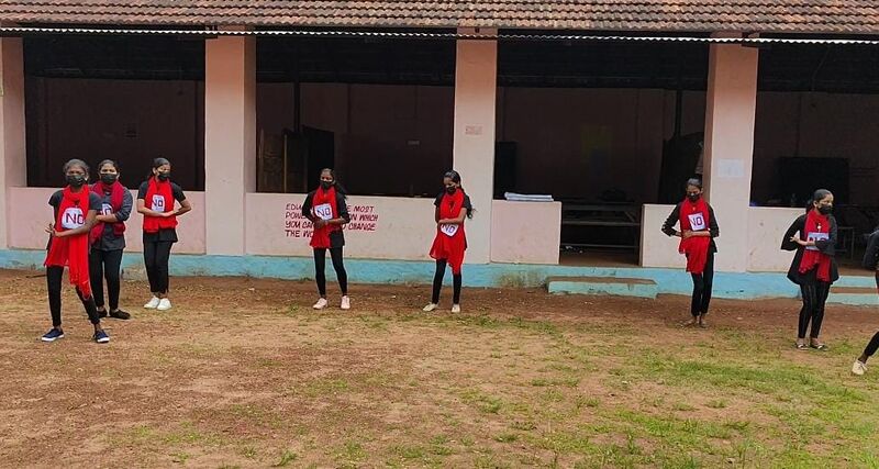 പ്രമാണം:39055 LAHARI 3.jpg