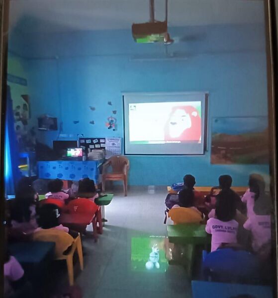 പ്രമാണം:41303 HITECHSTUDENTS.jpg