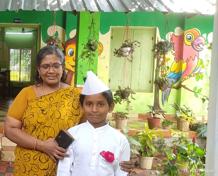 പ്രമാണം:43339-Children's day.jpg