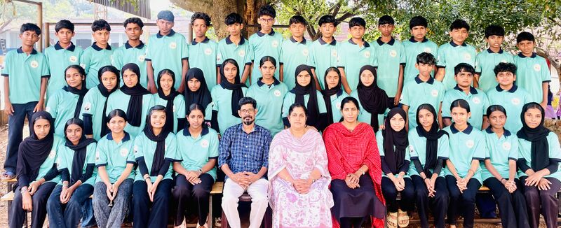 പ്രമാണം:48001 batch 25-28.JPG