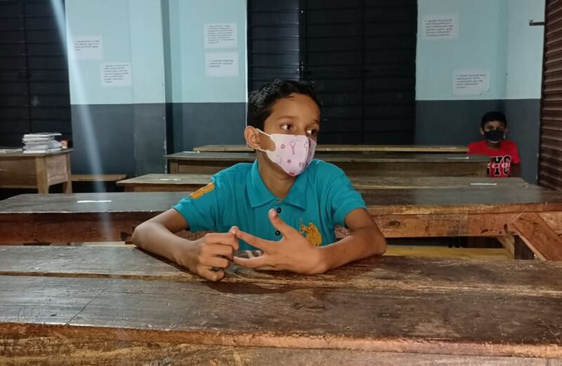 പ്രമാണം:BS21 MLP 48077 5.jpg