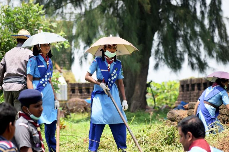 പ്രമാണം:Kadambur scout03.jpg