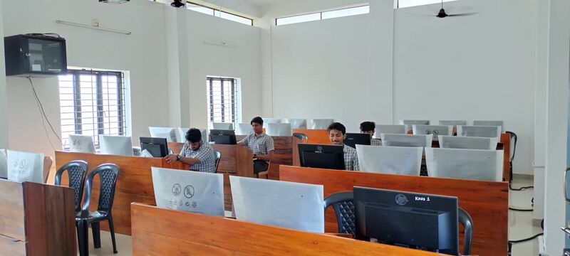 പ്രമാണം:Maths lab13180.jpeg