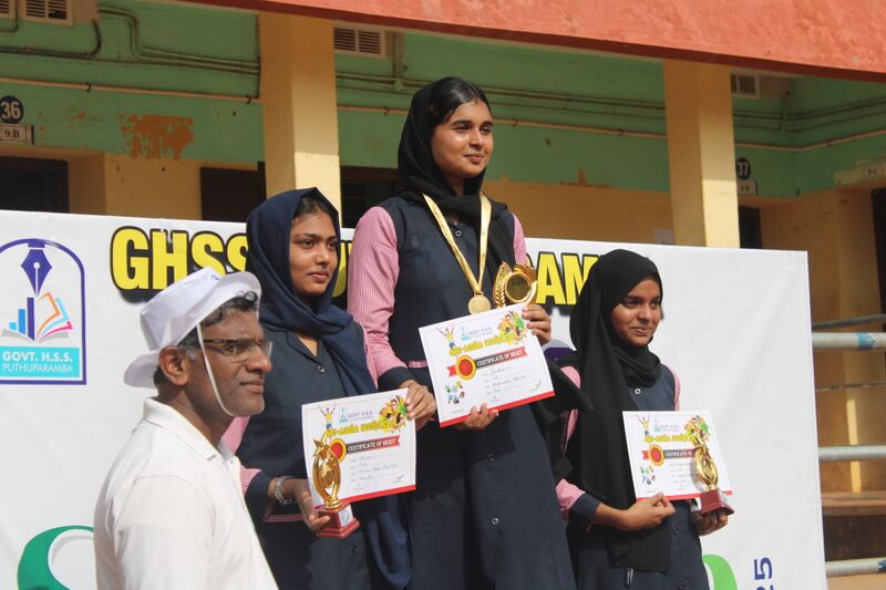 പ്രമാണം:19077 Sporteen5.jpg