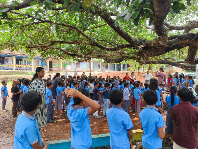 പ്രമാണം:19826 rabies awareness class.jpeg