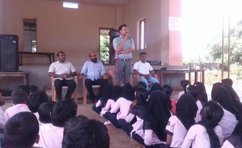 പ്രമാണം:19833 doctors 1.jpg