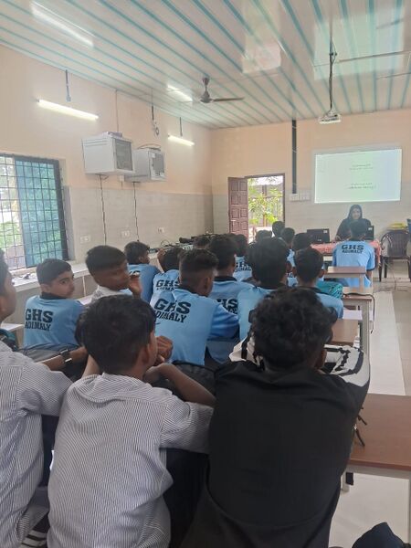 പ്രമാണം:29041 littlekite school camp.jpg