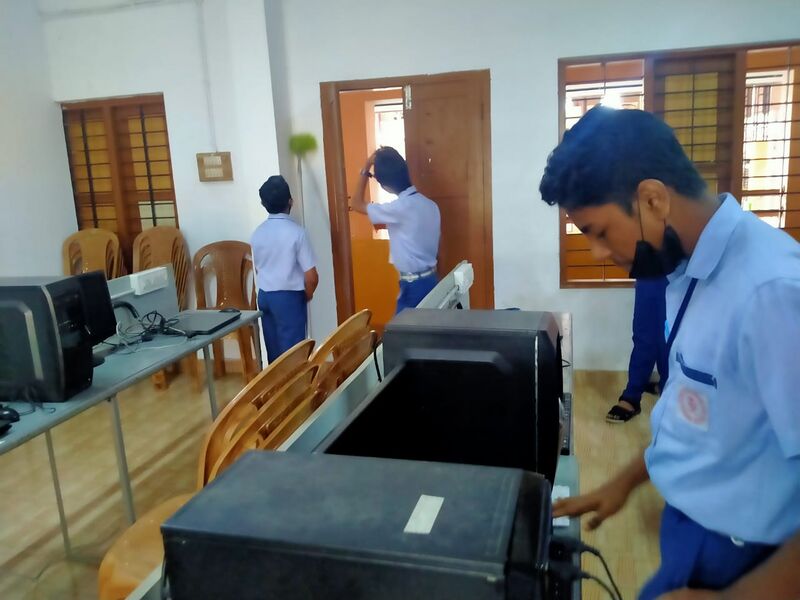 പ്രമാണം:33056 gj oct6 12.jpeg