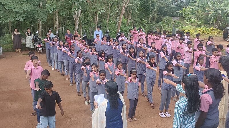 പ്രമാണം:37016 pledge.jpg