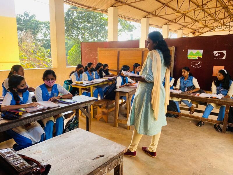 പ്രമാണം:44018 ac1.jpg