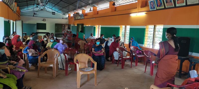 പ്രമാണം:BS21 KLM 40047 1.jpg