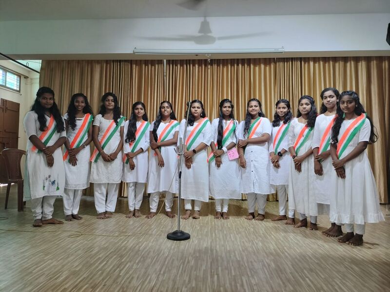 പ്രമാണം:Competitions 35052 22 (3).jpeg