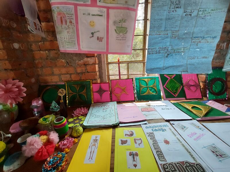 പ്രമാണം:Exhibition 21- 22.jpg