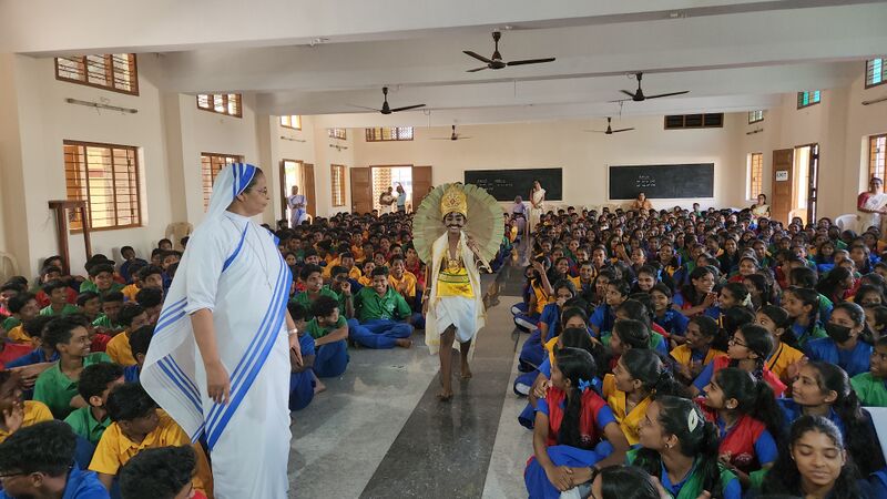 പ്രമാണം:Onam 35052 23 3.jpg