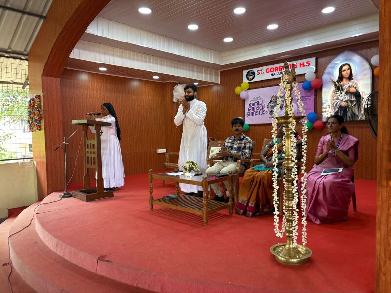 പ്രമാണം:PREVESHANOLSAVM 2025 (1).jpg