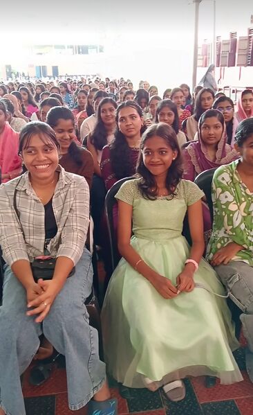 പ്രമാണം:Winner 3.jpg