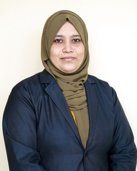 പ്രമാണം:18679 FOUSIYA E C 25-26.jpg