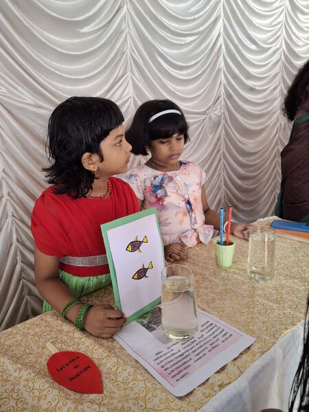 പ്രമാണം:22212cnnglps school opening1.jpg